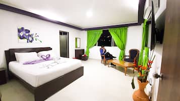 1 bedroom, premium bedding, soundproofing, free WiFi