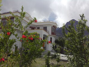 Exterior detail - Hunza experience guest house (Gilgit)