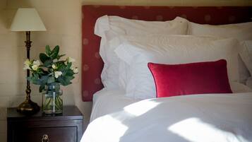 Luxury Villa, 3 Bedrooms, Non Smoking | 3 bedrooms, individually decorated, individually furnished, desk