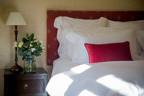 Villa Luxe, 3 chambres, non-fumeurs | 3 chambres, décoration personnalisée, ameublement personnalisé, bureau