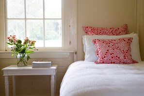 Luxury Villa, 3 Bedrooms, Non Smoking | 3 bedrooms, individually decorated, individually furnished, desk
