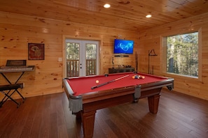 Apartment | Billiards - Tranquility Apartment 2 (Sevierville)
