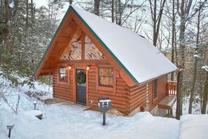 Apartment | Front of property