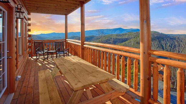 Unclassified image, 1 of 24, button - Top Of The World Pool Lodge Apartment 3 (Sevierville)