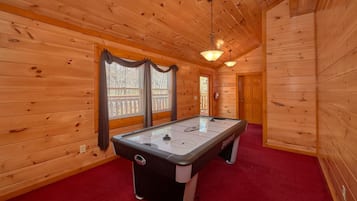 Cabin | Property amenity