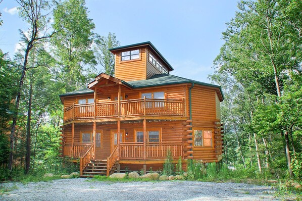 Cabin | Front of property