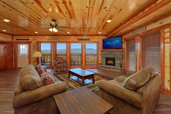 Cabin | Living area