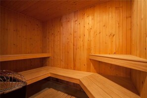 House, Multiple Beds (Ski Trail Lodge II) | Spa