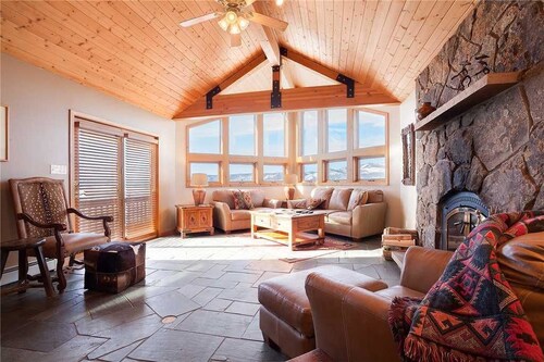 Ski Trail Lodge II