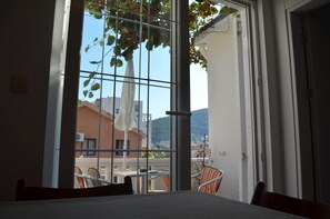 Apartment, 1 Bedroom, Balcony, Garden View | Balcony