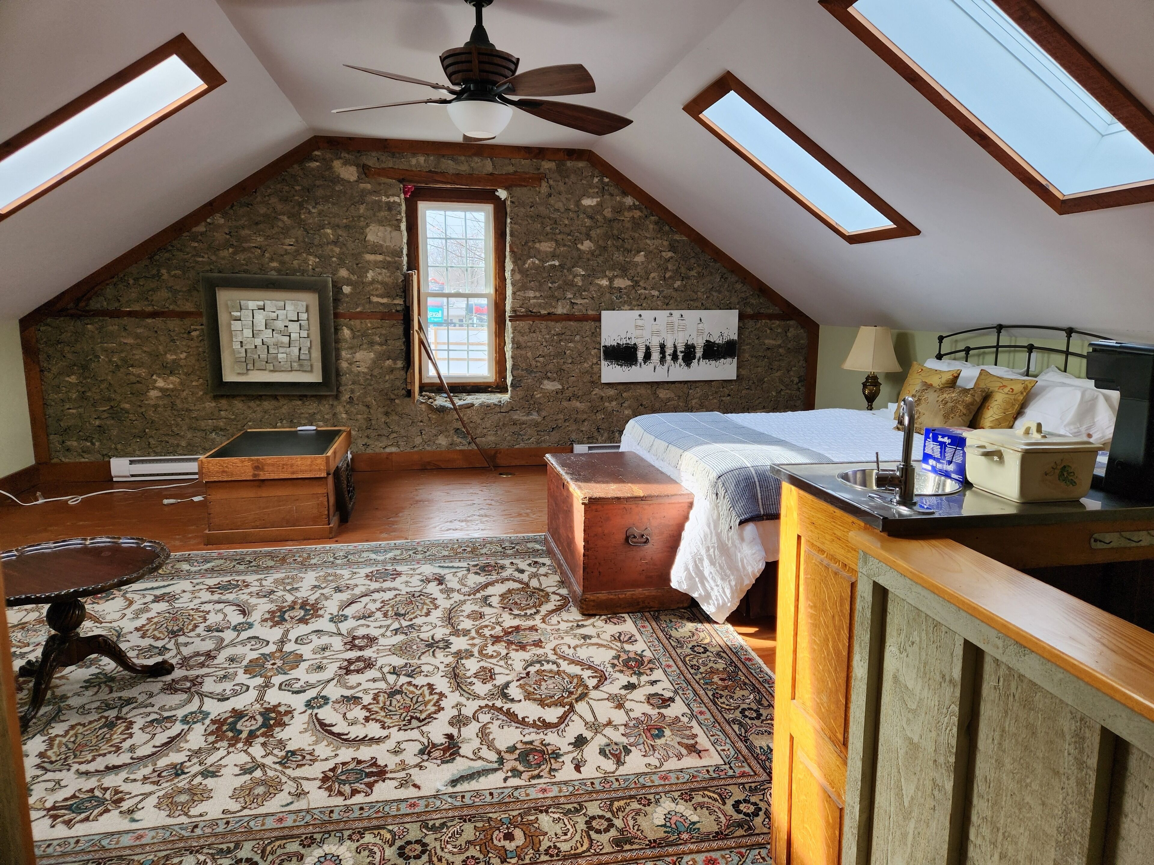 2 bedrooms, desk, iron/ironing board, free WiFi