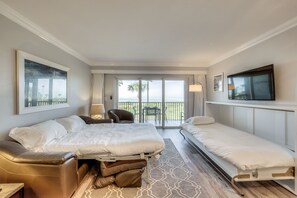 1 bedroom, desk, travel cot, WiFi - Stunning Modern beach front unit - completely renovated!  Includes golf cart! (Captiva)