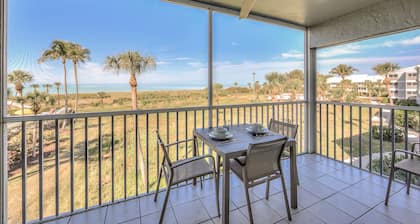 Stunning Modern beach front unit - completely renovated! Includes golf cart!