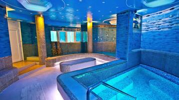 Indoor pool, pool loungers