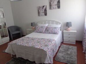 1 bedroom, Internet, bed sheets