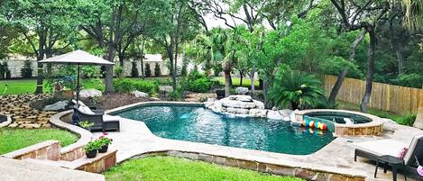 屋外プール、温水プール