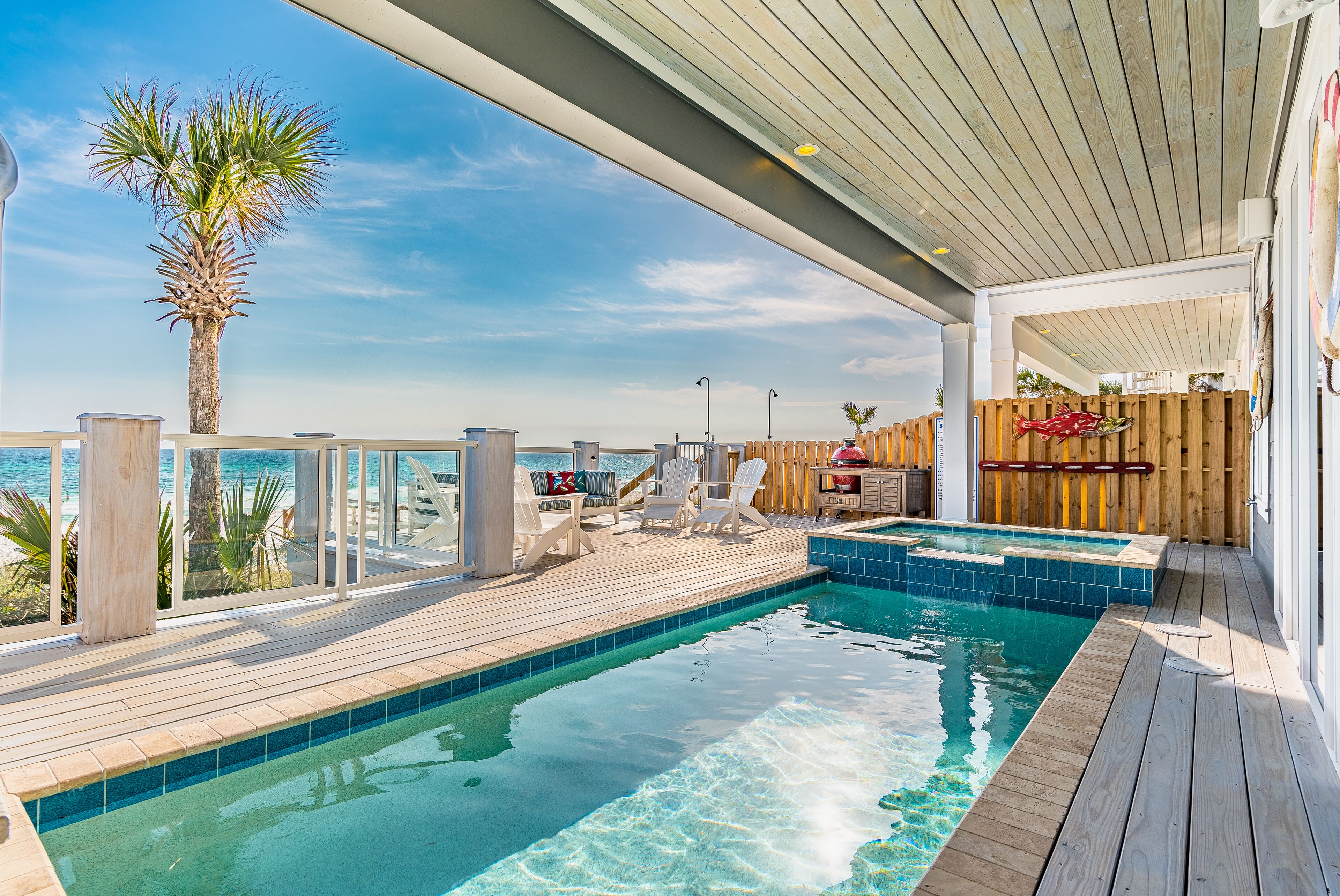 室外游泳池，恒温泳池