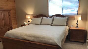 4 bedrooms, iron/ironing board, free WiFi, bed sheets