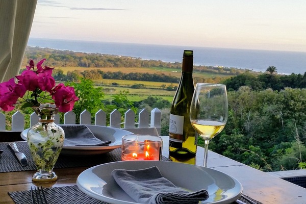 Simply amazing views of not only the Pacific but also the rim of the rain-forest