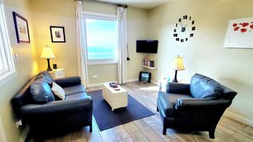 TV connectée, livres, chaßne hi-fi