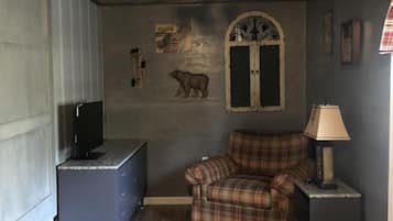 TV, DVD player