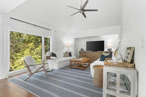 TV - Coastal luxury at 774 Spinnaker-charming 2-BR villa in Seabrook Island, steps from beach and golf. (Seabrook Island)