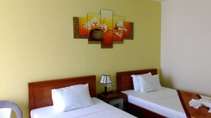 Minibar, in-room safe, desk, blackout drapes - Tabii hotel (Da Nang)