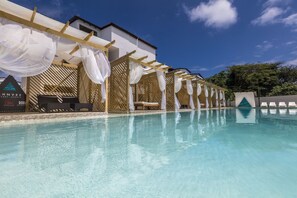 Pool - AHNVEE RESORT AND SPORTS (Sosúa)