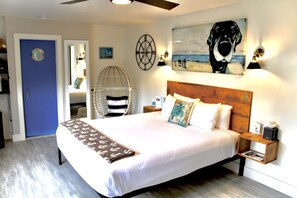 Standard Room, 1 King Bed | Individually decorated, individually furnished, laptop workspace