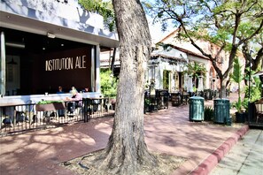 Tasting room - Haley Hotel (Santa Barbara)