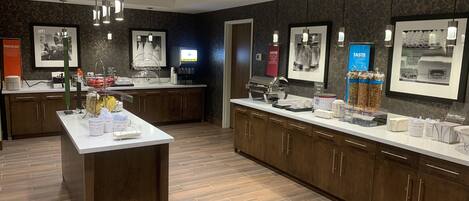 Tägliches inbegriffenes Frühstücksbuffet