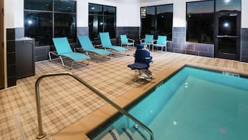 Indendørs pool