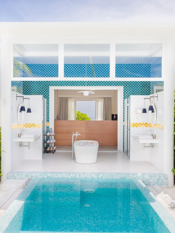 Egyptian cotton sheets, premium bedding, down comforters