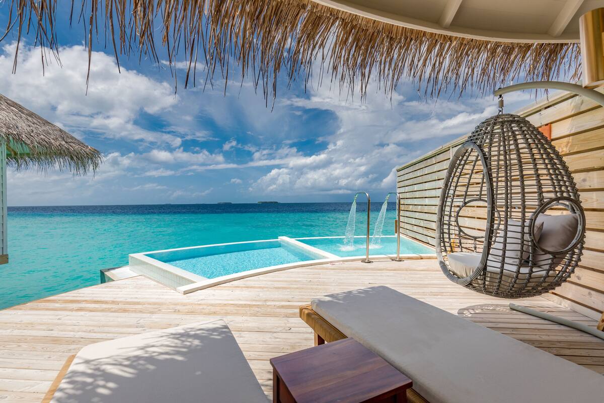 couples treatment room(s), sauna, hot tub, steam room