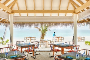 3 restaurants, dinner served, local and international cuisine