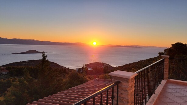 Property grounds - The Sea View Villa privately villa (Pefkali)