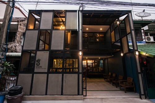 4Share Hostel - Adults Only