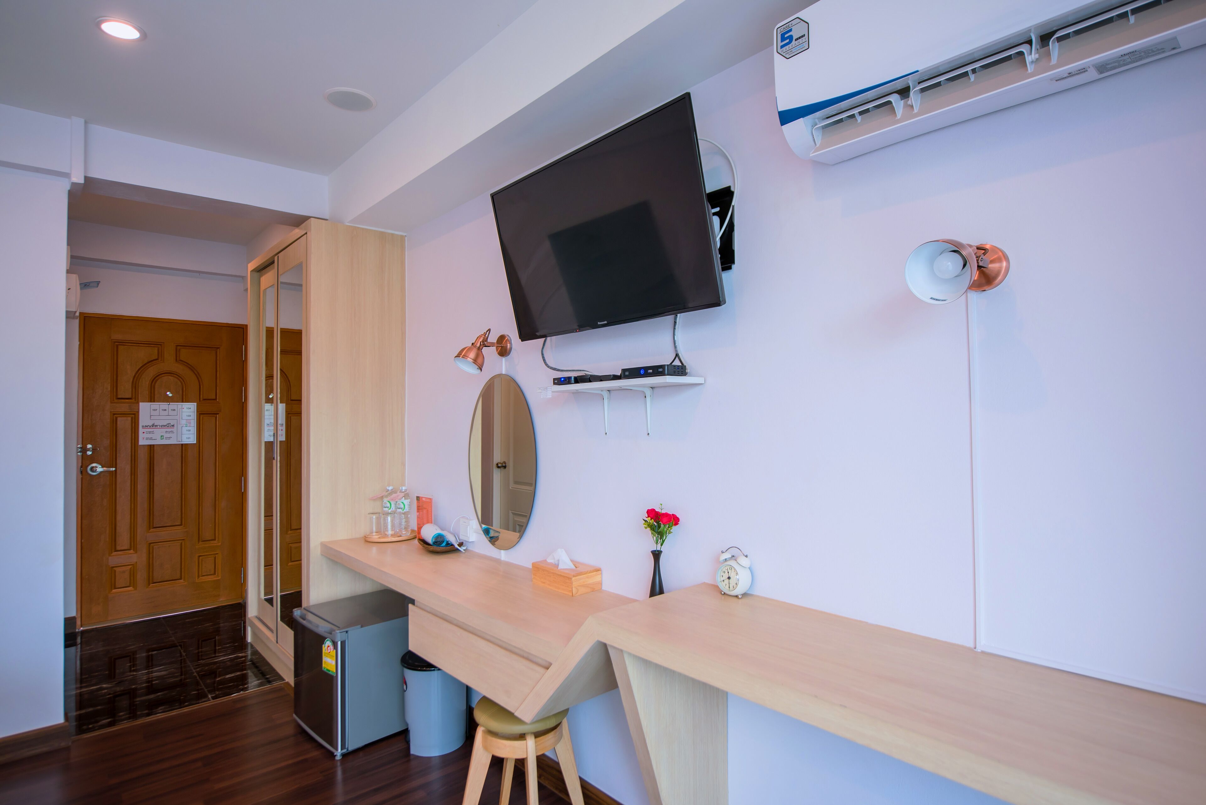 superior room, 1 king bed, refrigerator | room amenity