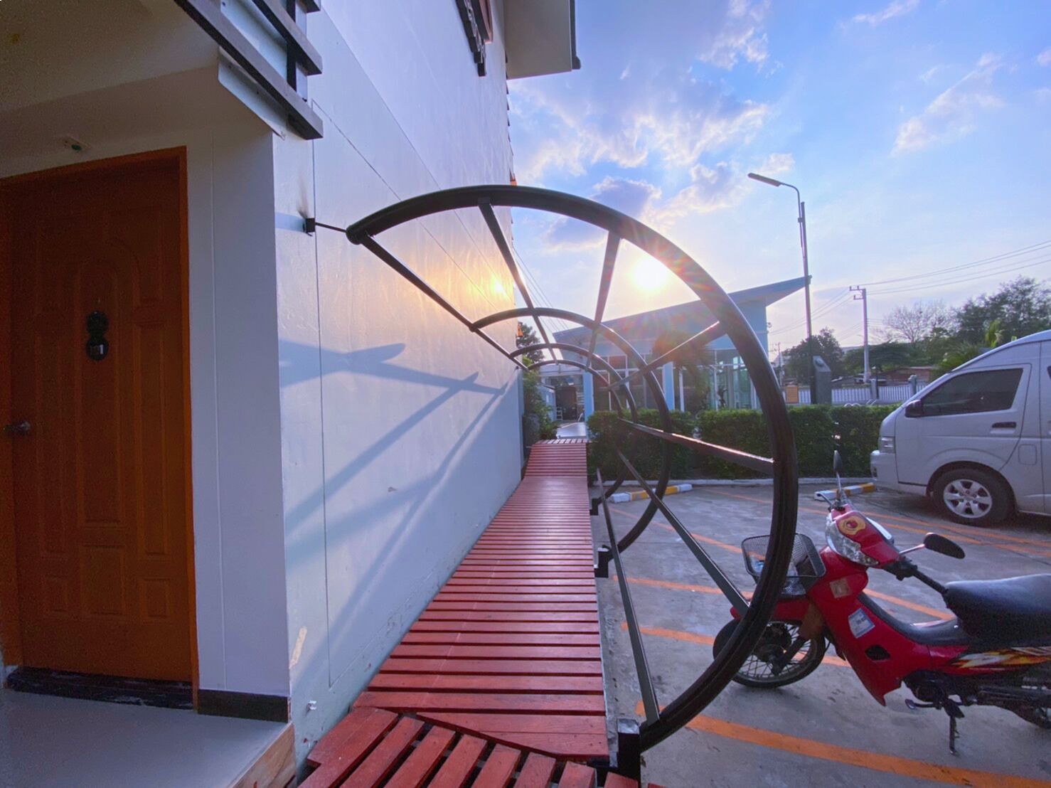 in-room safe, individually decorated, desk, laptop workspace