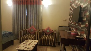 Dobbeltrom – executive, 1 soverom, executive-nivå | Safe på rommet, skrivebord og wi-fi (inkludert)