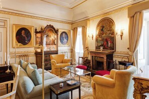 30-cm flat-screen TV with cable channels, TV