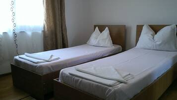 1 bedroom, desk, soundproofing, free WiFi