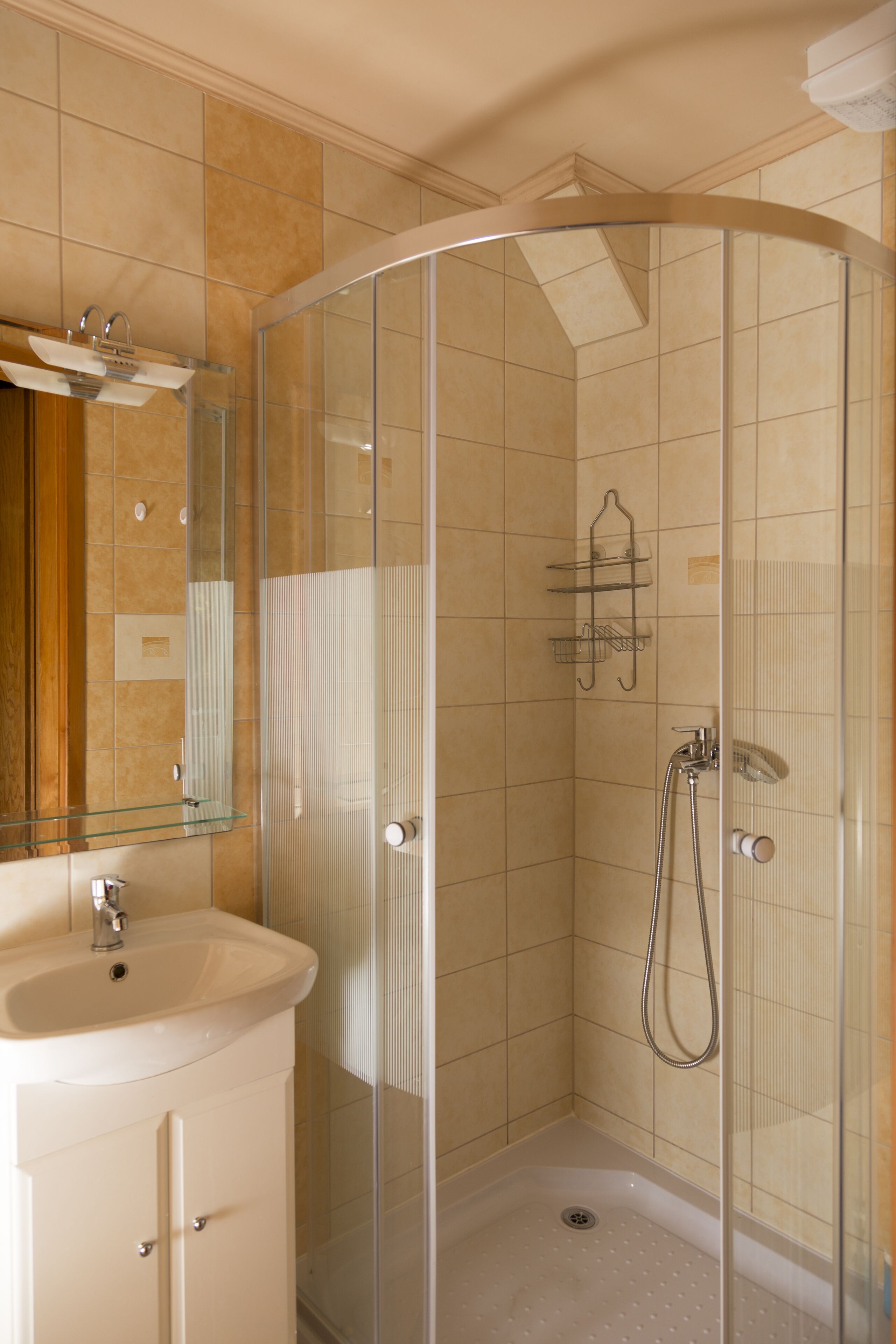 Standard-Apartment, 2 Schlafzimmer, mit Bad, Gartenblick | Badezimmer
