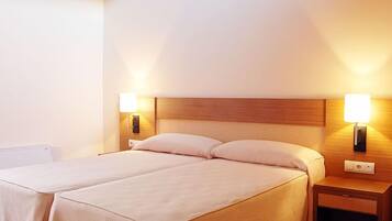 Dúplex, terrassa | Caixa forta a l'habitació, escriptori i llits addicionals