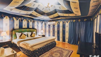 1 bedroom, in-room safe, laptop workspace, blackout drapes