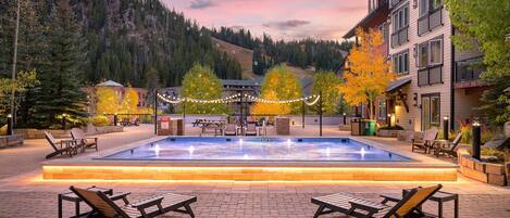 Indendørs pool, opvarmet pool