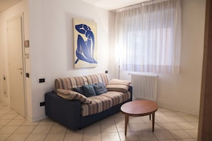 Apartment, 1 Bedroom | Living area