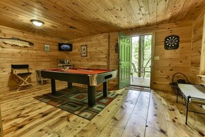 Spielezimmer