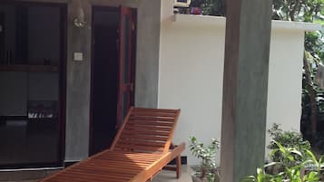 Deluxe Double Room, 1 Bedroom, Smoking, Garden View | Terrace/patio