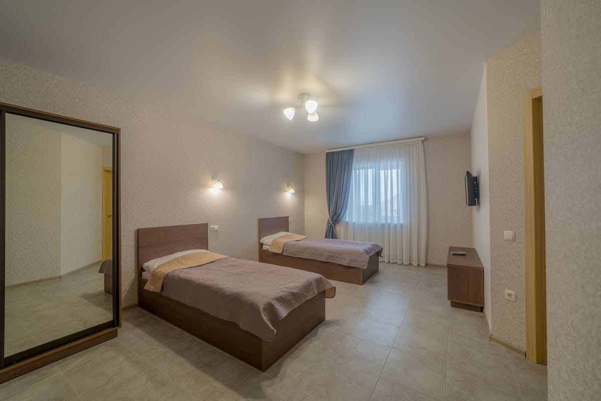 Comfort Twin Room, Pool Access, Poolside | 1 bedroom, premium bedding, minibar, individually decorated